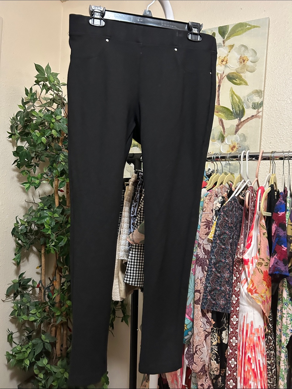 Counterparts Women's Black Leggings
